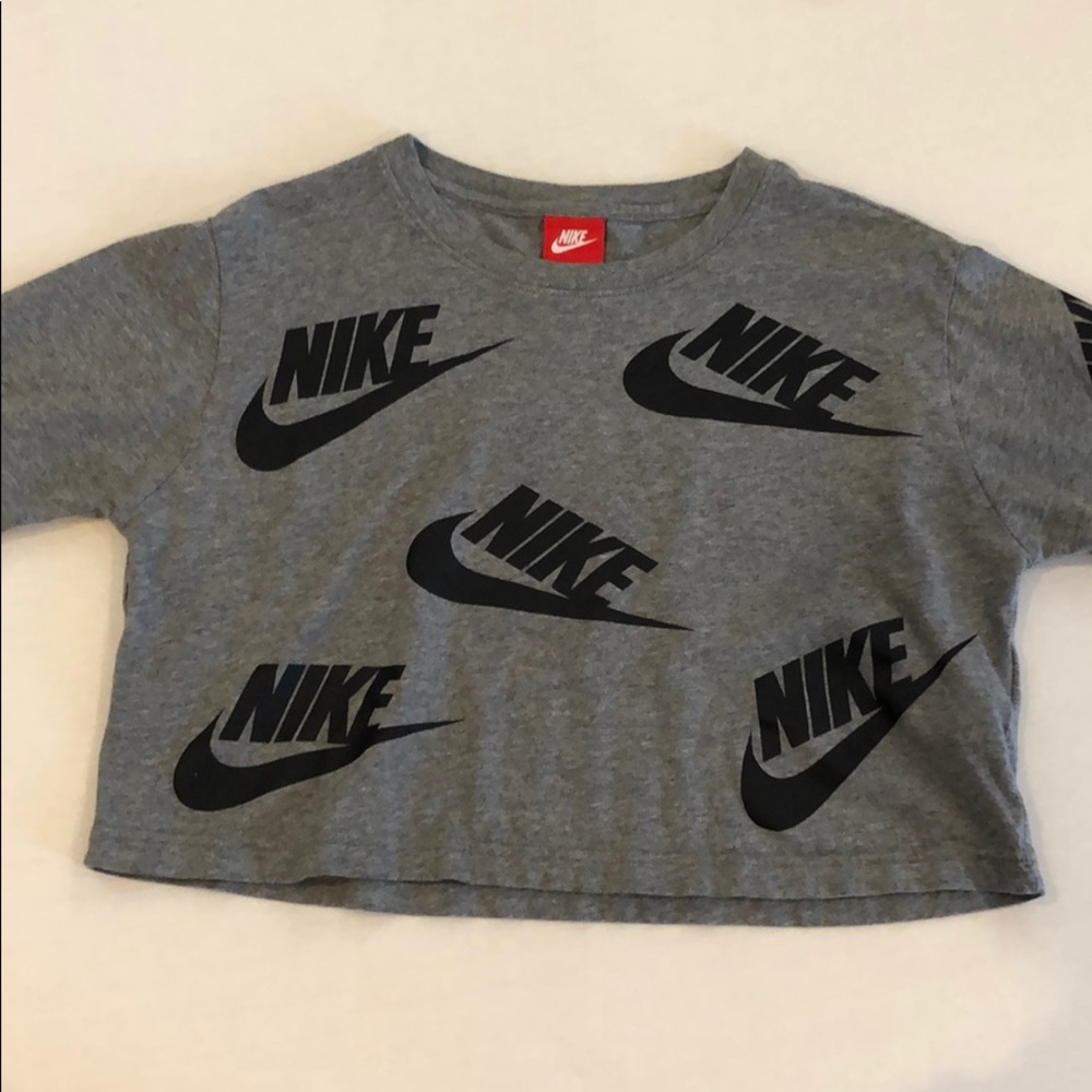 Cropped Logo Tee ~ Nike